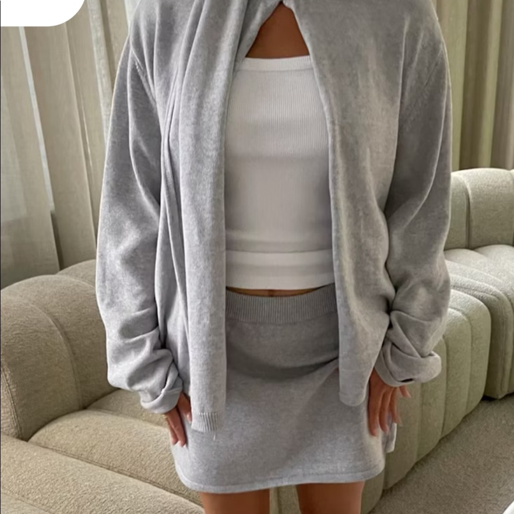 Djerf Avenue Knitted Mini Skirt- Grey Melange